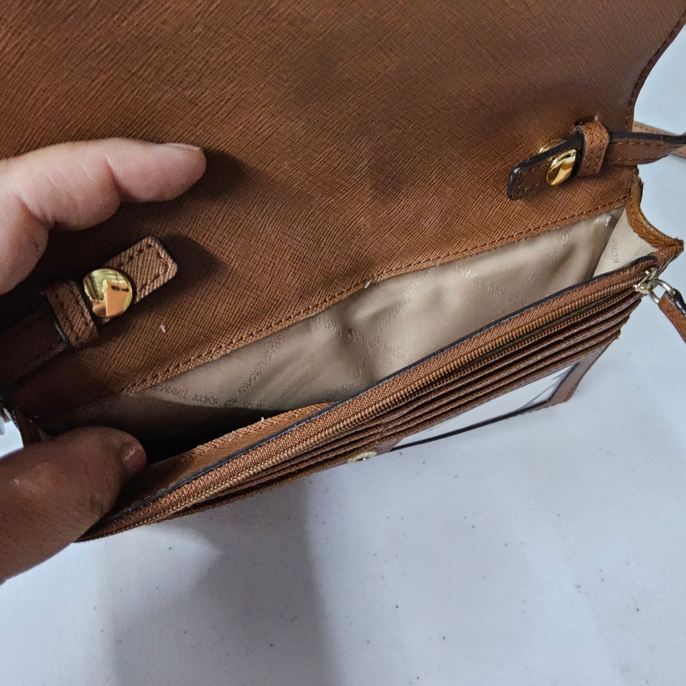 Michael Kors Crossbody Wallet Brown Leather‎ Phone Holder Card Slots - Picture 4 of 13